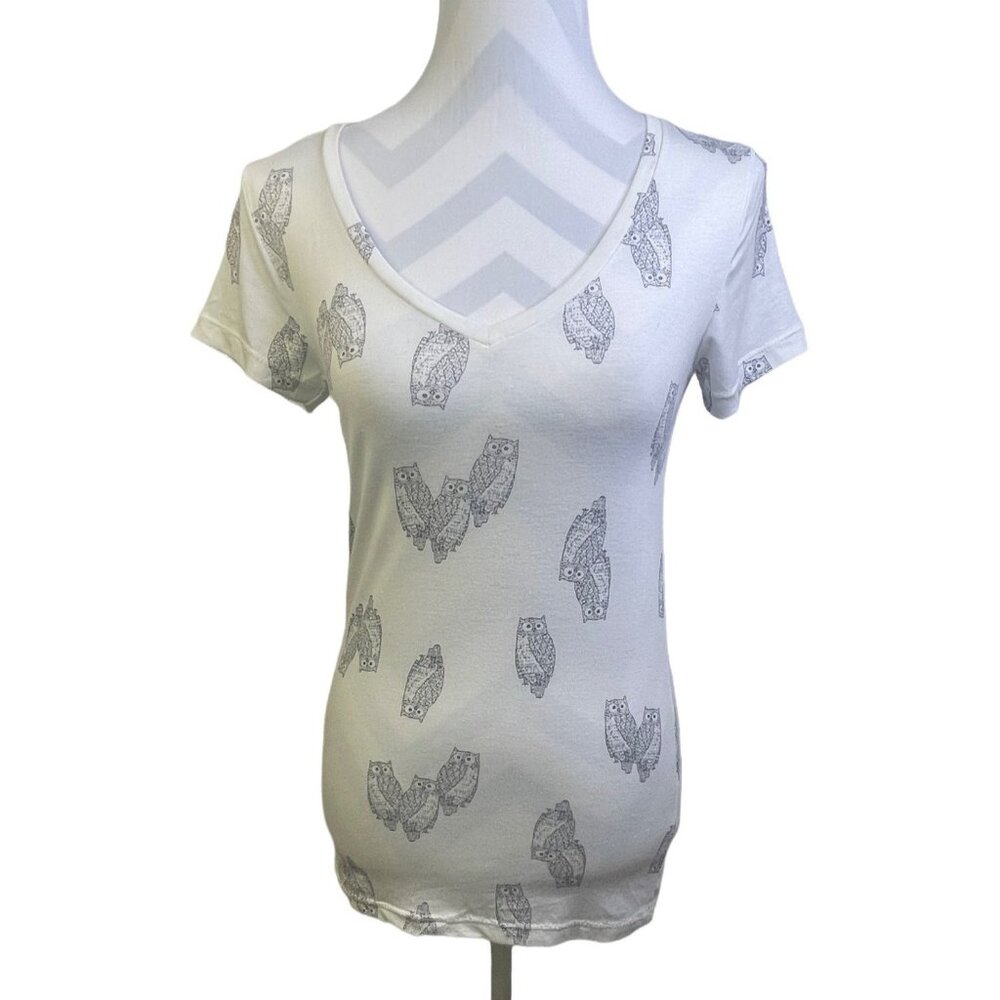 Nollie Womens Owl Print V-Neck T-Shirt S  Polyester Rayon Spandex